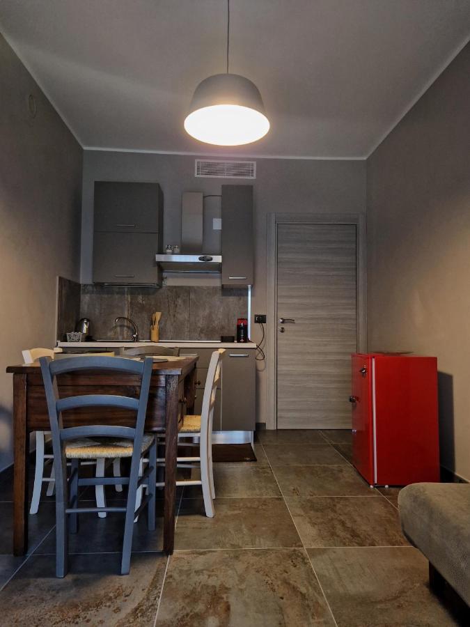 Mister Barolo Apartments Langhe โนเวลโล ภายนอก รูปภาพ