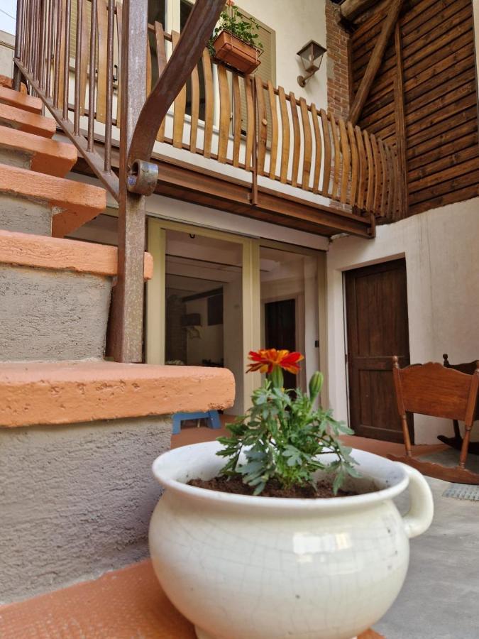 Mister Barolo Apartments Langhe โนเวลโล ภายนอก รูปภาพ