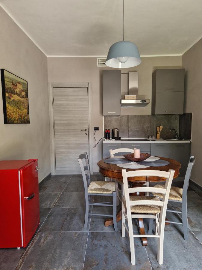 Mister Barolo Apartments Langhe โนเวลโล ภายนอก รูปภาพ