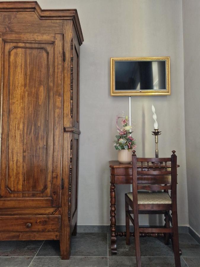 Mister Barolo Apartments Langhe โนเวลโล ภายนอก รูปภาพ