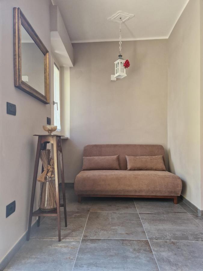 Mister Barolo Apartments Langhe โนเวลโล ภายนอก รูปภาพ