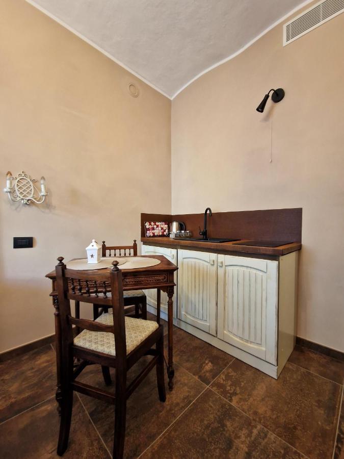 Mister Barolo Apartments Langhe โนเวลโล ภายนอก รูปภาพ